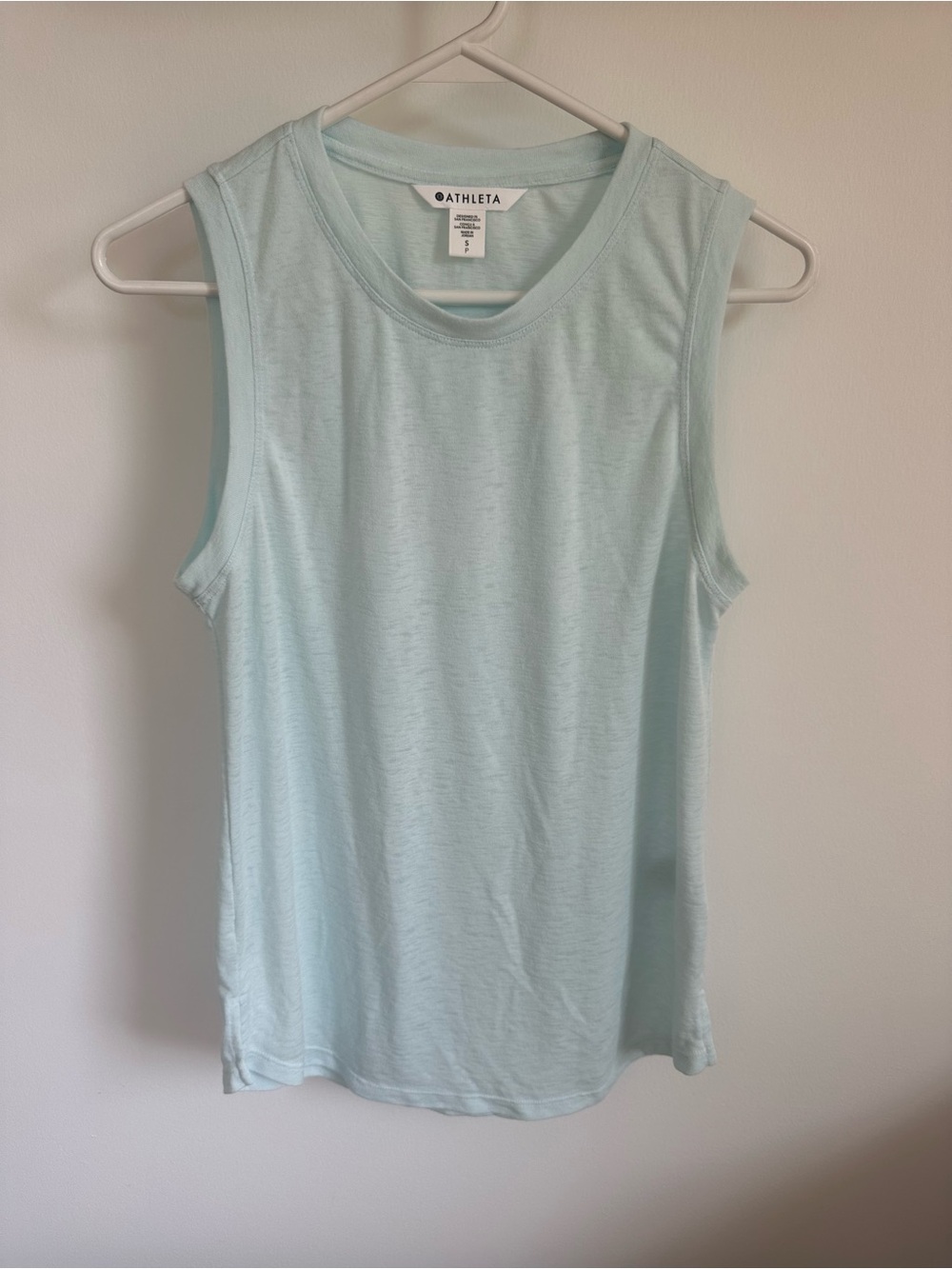 Athleta light blue Sleeveless Athletic Tank
Size S